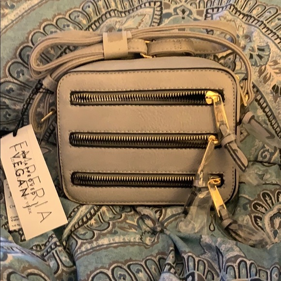 Emperia Zip Detail Vegan Camera Crossbody Bag - Picture 2 of 4